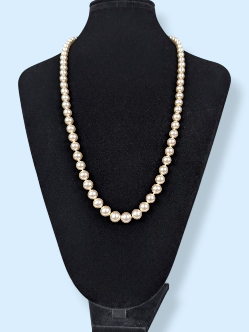 White Lustrous Knotted Graduated Faux Pearl Necklace (with Safety Chain)